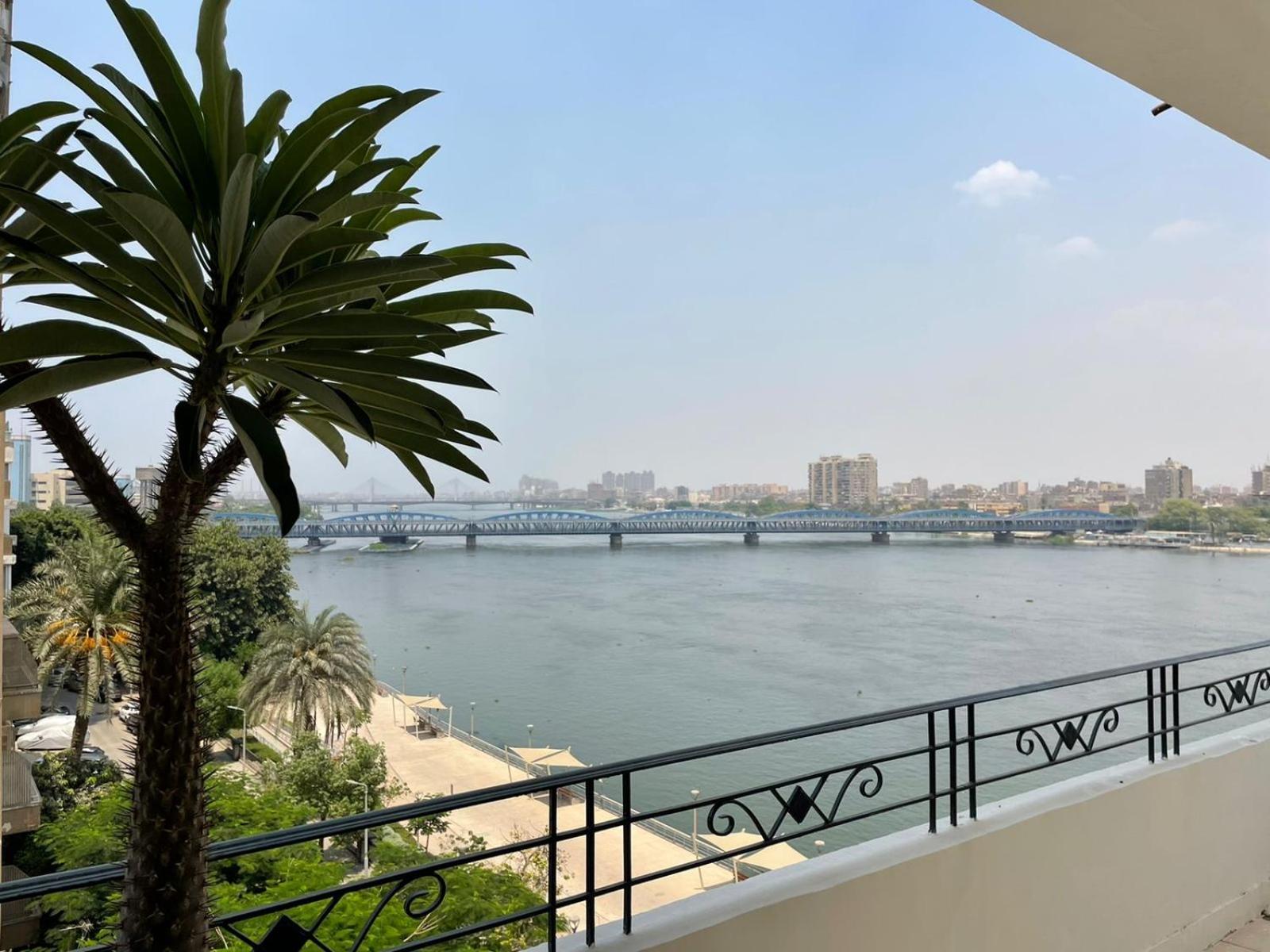 Luxury On The Nile - Zamalek Apartments Kair Zewnętrze zdjęcie