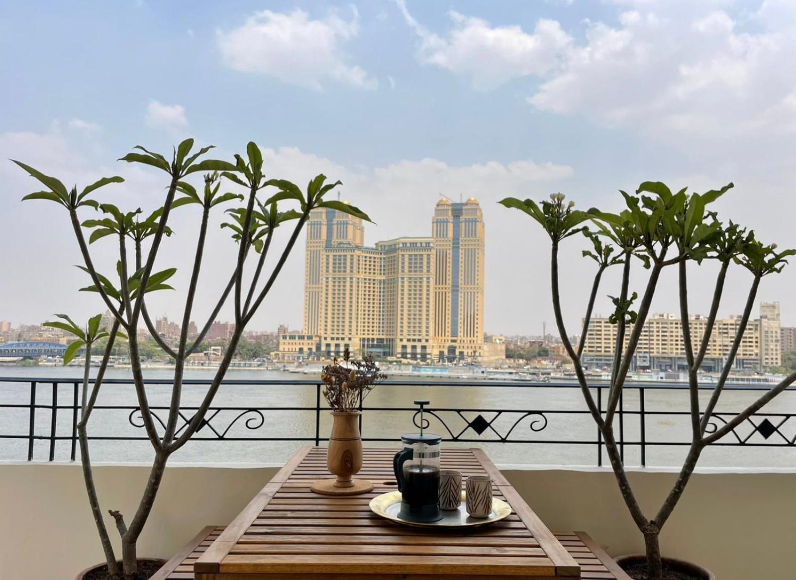 Luxury On The Nile - Zamalek Apartments Kair Zewnętrze zdjęcie